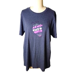Demi-girl t-shirt, large, dark gray with anatomical heart. Nwot